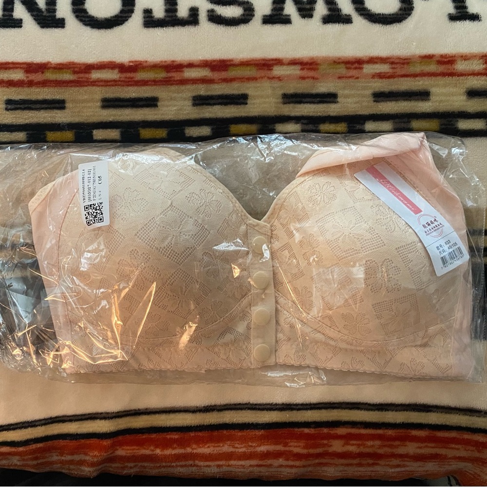 Plus size bra - Picture 5 of 9
